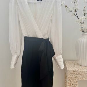 WHBM Elegant White and Black Dress With Belt